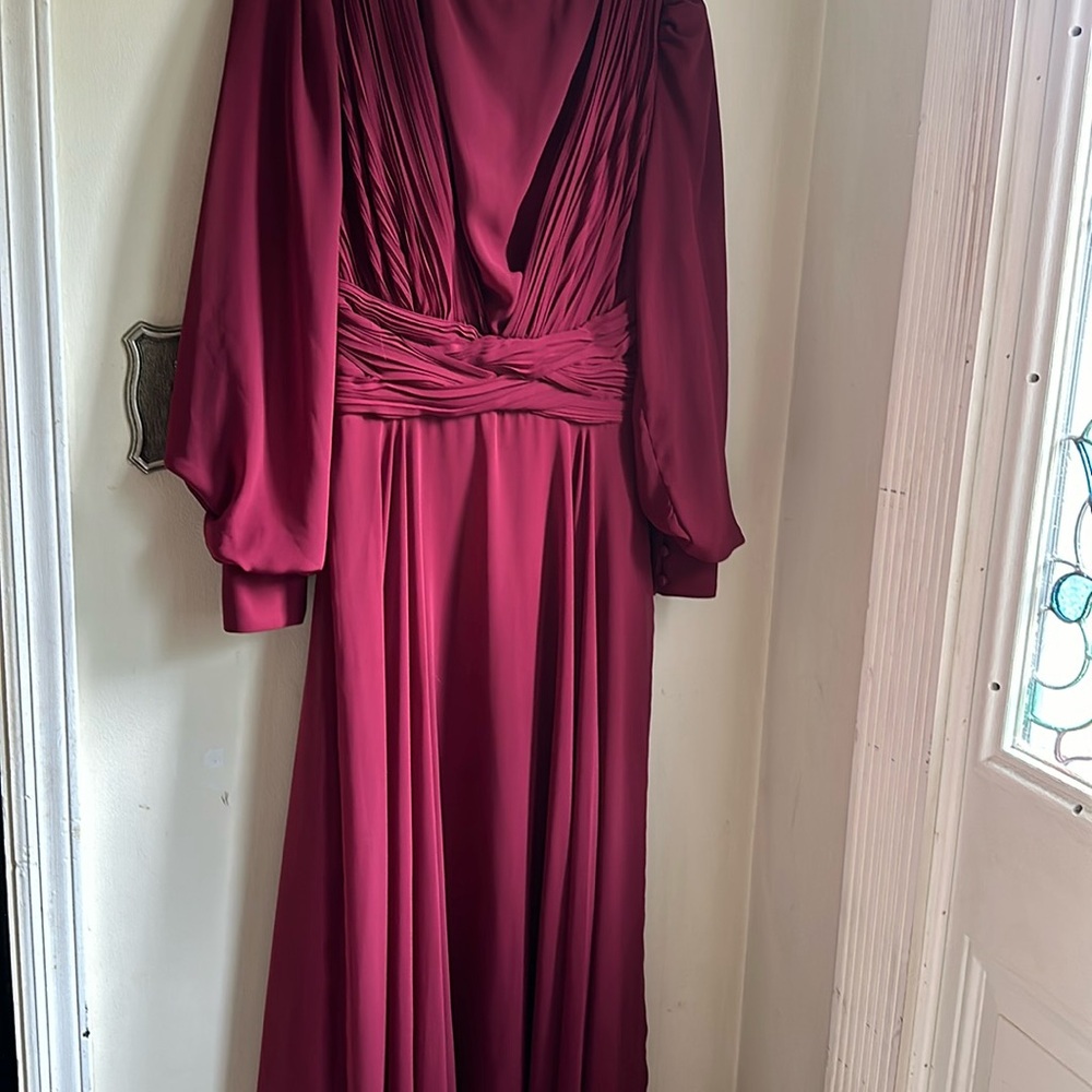 Islamic dress maroon